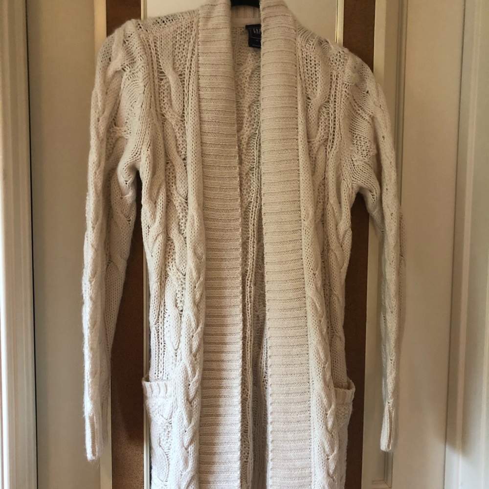 GAP cardigan